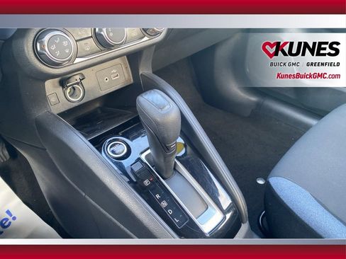 Used 2023 Nissan Versa SV image 26