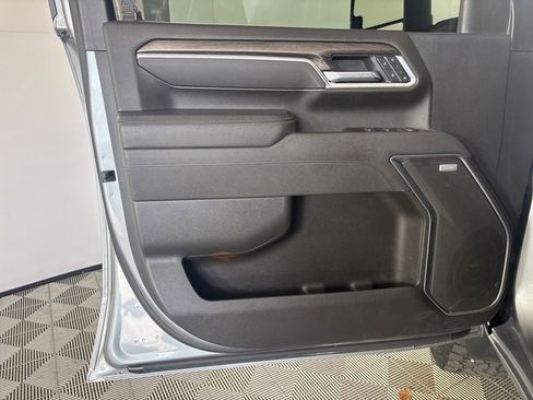 Used 2025 Chevrolet Silverado 2500 LTZ w/ Trail Boss Package image 7