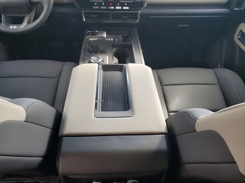New 2026 GMC Hummer EV SUV AWD/4WD image 26