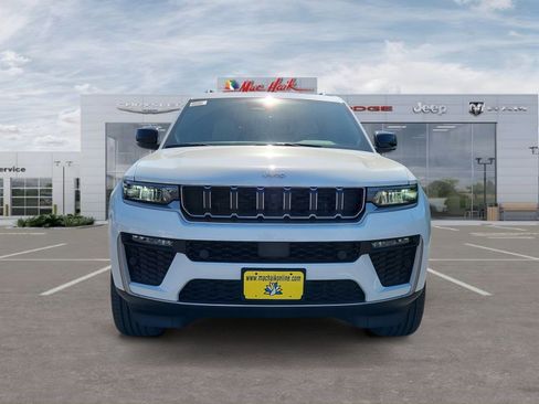 New 2026 Jeep Grand Cherokee L Limited AWD/4WD image 8