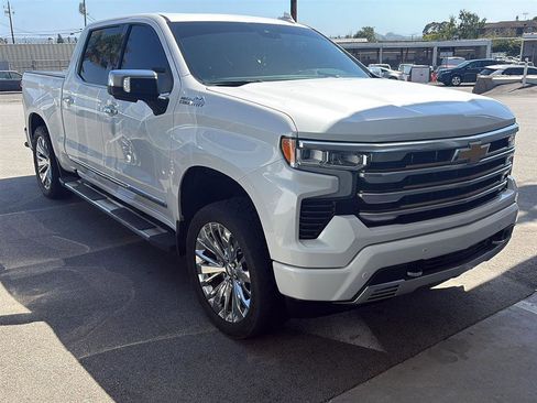 Used 2022 Chevrolet Silverado 1500 High Country w/ High Country Premium Package AWD/4WD image 1