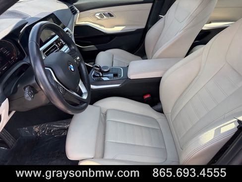 Used 2021 BMW 330i xDrive Sedan w/ Premium Package AWD/4WD image 13