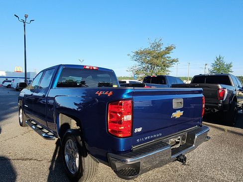 Used 2018 Chevrolet Silverado 1500 LT w/ All Star Edition AWD/4WD image 3