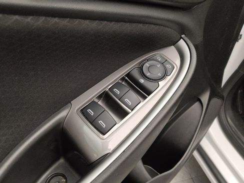 Used 2025 Chevrolet Malibu LS FWD image 27