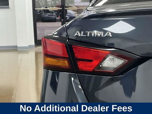 Used 2020 Nissan Altima 2.5 SL FWD image 12