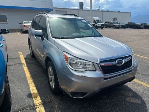 Used 2016 Subaru Forester 2.5i Premium w/ All-Weather Package AWD/4WD image 2