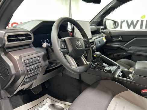 New 2025 Toyota Tacoma TRD Off-Road AWD/4WD image 21