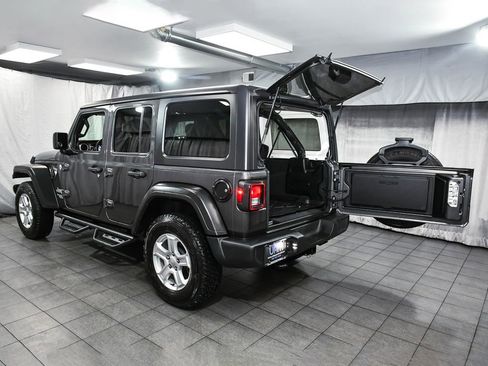 Used 2019 Jeep Wrangler Unlimited Sport S AWD/4WD image 48