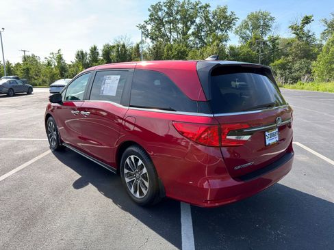 Used 2024 Honda Odyssey EX-L image 4
