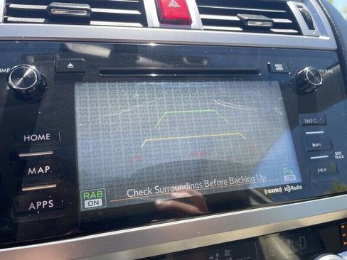 Used 2017 Subaru Outback 2.5i Limited image 28