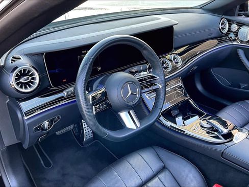 Used 2023 Mercedes-Benz E 450 Cabriolet image 16