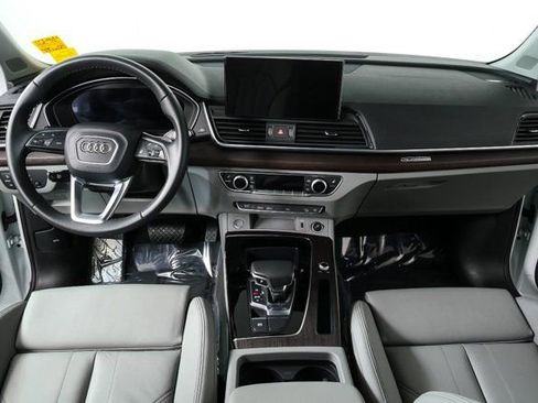 Used 2025 Audi Q5 2.0T Premium Plus w/ Premium Plus Package image 19