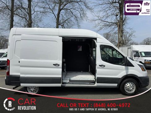Used 2022 Ford Transit 250 148 High Roof AWD image 11