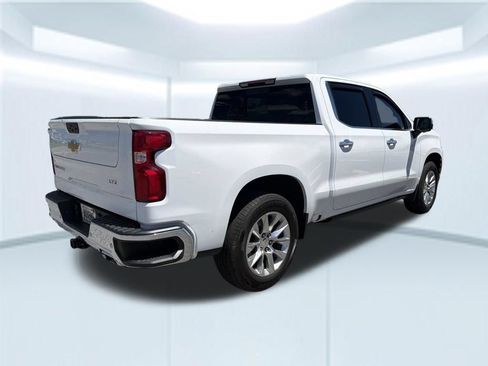 Used 2022 Chevrolet Silverado 1500 LTZ AWD/4WD image 5