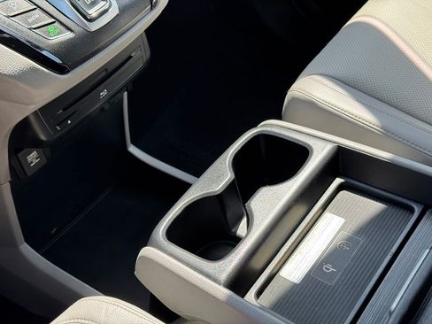 Used 2019 Honda Odyssey Elite image 34