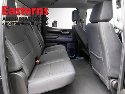 Used 2025 Chevrolet Silverado 1500 LT AWD/4WD image 25