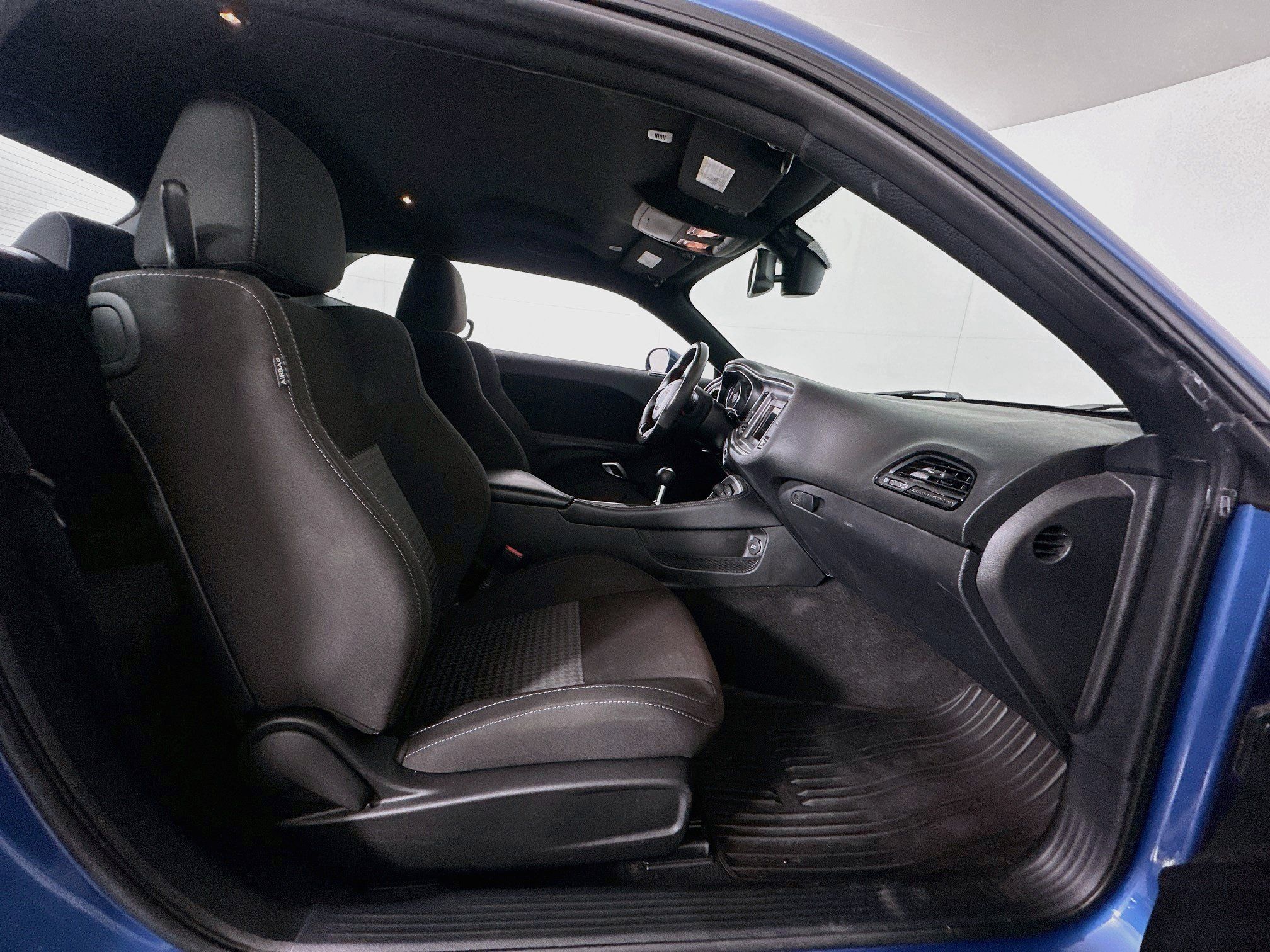 Used 2022 Dodge Challenger R/T RWD image 27