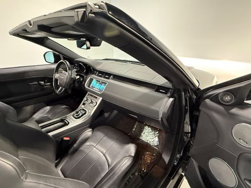Used 2019 Land Rover Range Rover Evoque SE Dynamic AWD/4WD image 33
