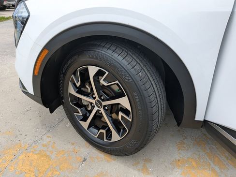 Certified 2023 Kia Sportage EX FWD image 36