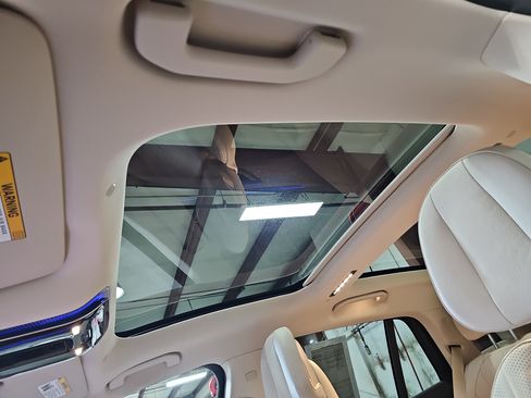 Certified 2023 Mercedes-Benz EQS 580 4MATIC SUV image 32