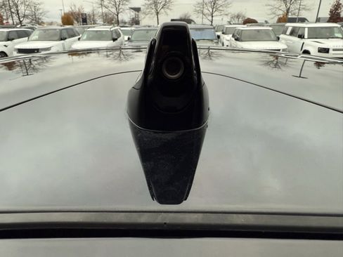 Used 2024 Land Rover Range Rover Evoque Dynamic SE image 31