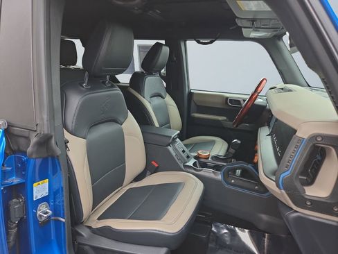 Used 2022 Ford Bronco Wildtrak image 15