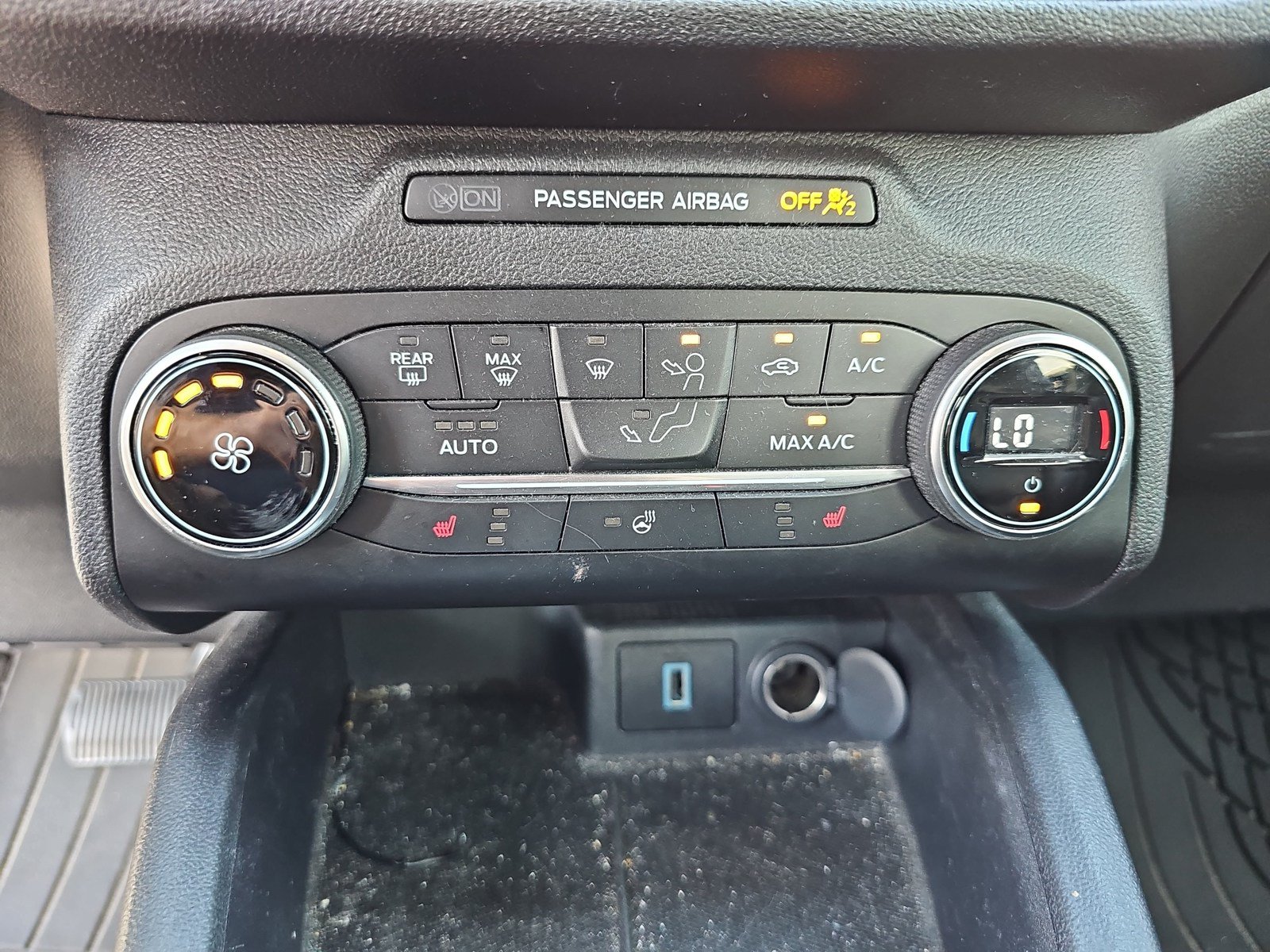 Used 2020 Ford Escape SEL FWD image 21