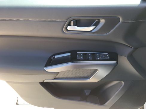 New 2026 Nissan Pathfinder SL w/ Cargo Package FWD image 18