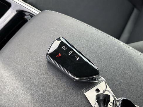 Used 2023 Volkswagen ID.4 Pro S image 26