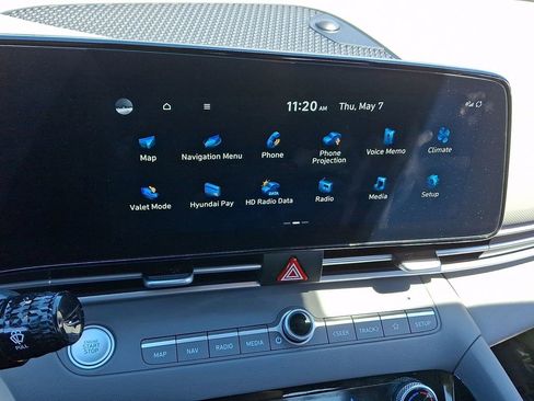 Used 2023 Hyundai Elantra SEL w/ Convenience Package FWD image 16