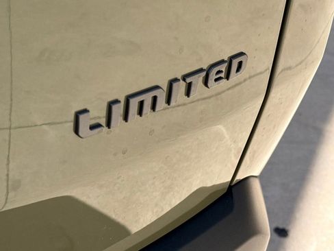 New 2026 Jeep Cherokee Limited image 37