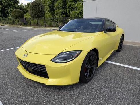 Used 2024 Nissan Z Performance w/ Floor Mat Package RWD image 2