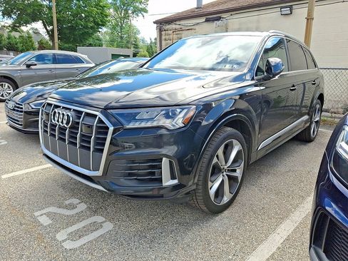 Used 2023 Audi Q7 3.0T Premium Plus w/ Premium Plus Package AWD/4WD image 2