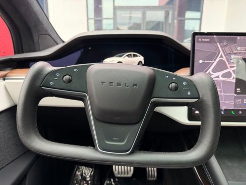 Used 2023 Tesla Model X AWD/4WD image 19