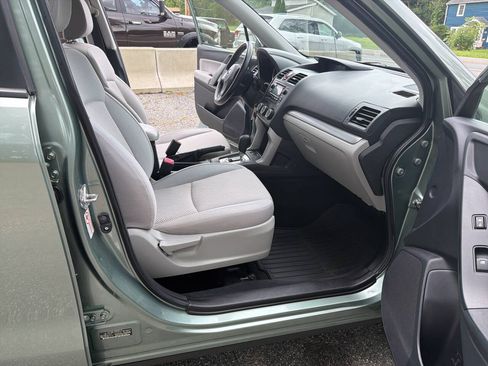 Used 2015 Subaru Forester 2.5i w/ Alloy Wheel Package AWD/4WD image 24