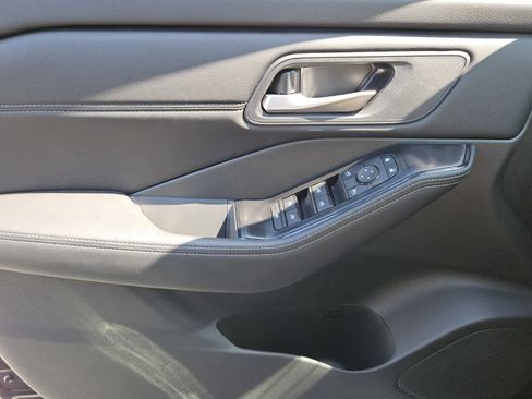 New 2026 Nissan Rogue SV FWD image 15