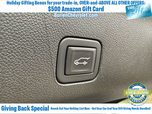 Used 2023 Chevrolet Suburban Premier image 34