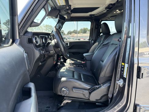 Used 2022 Jeep Wrangler Unlimited Rubicon w/ Xtreme Recon 35" Tire Package AWD/4WD image 9