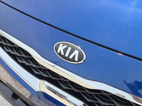 Used 2019 Kia Forte S FWD image 10