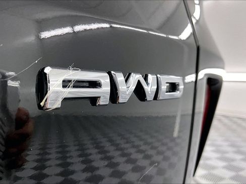 Certified 2025 Ford Escape ST-Line Elite AWD/4WD image 8