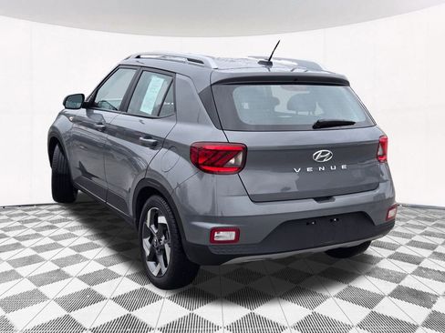 Certified 2023 Hyundai Venue SEL image 20