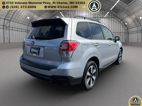 Used 2018 Subaru Forester 2.5i Premium AWD/4WD image 3