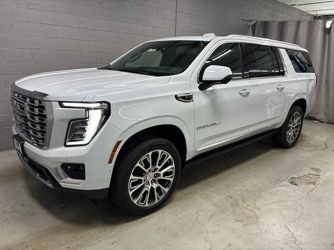 New 2026 GMC Yukon XL Denali w/ Denali Reserve Package AWD/4WD image 42