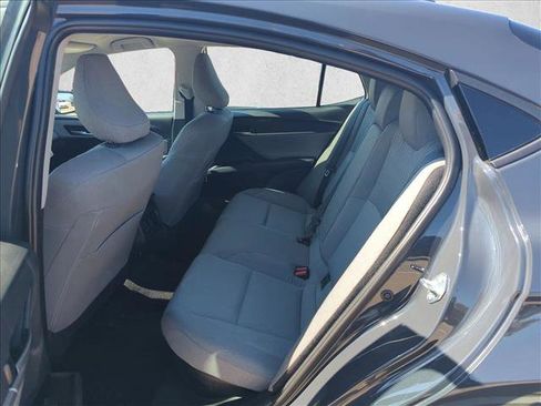 Used 2025 Toyota Camry LE w/ Convenience Package image 17