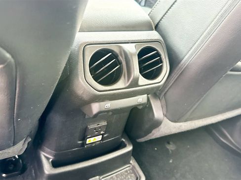 Used 2023 Jeep Wrangler Unlimited Sahara AWD/4WD image 28