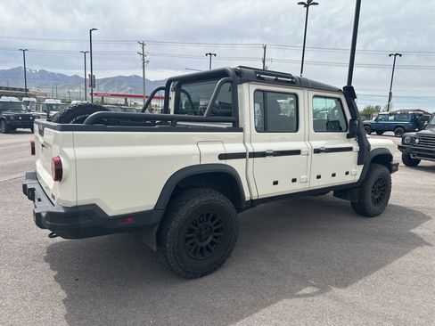 Used 2025 INEOS Grenadier AWD/4WD image 8