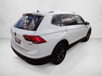 Used 2022 Volkswagen Tiguan SE AWD/4WD video 4