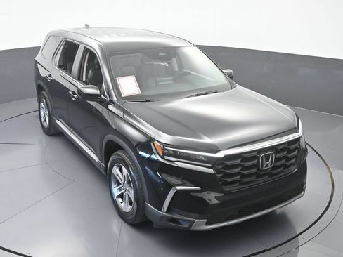 Used 2025 Honda Pilot EX-L image 57