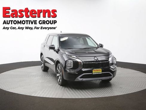 Used 2025 Mitsubishi Outlander SE AWD/4WD image 52