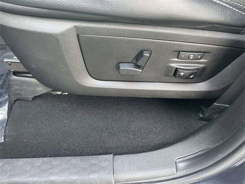 Used 2019 RAM 1500 Laramie image 10